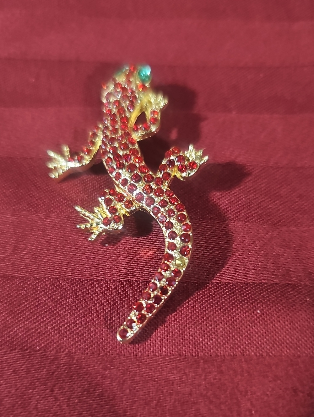 Gold-tone Lizard Brooch with Red Rhinestones